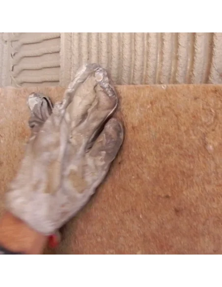 pressione sul pannello per migliorare l'adesione